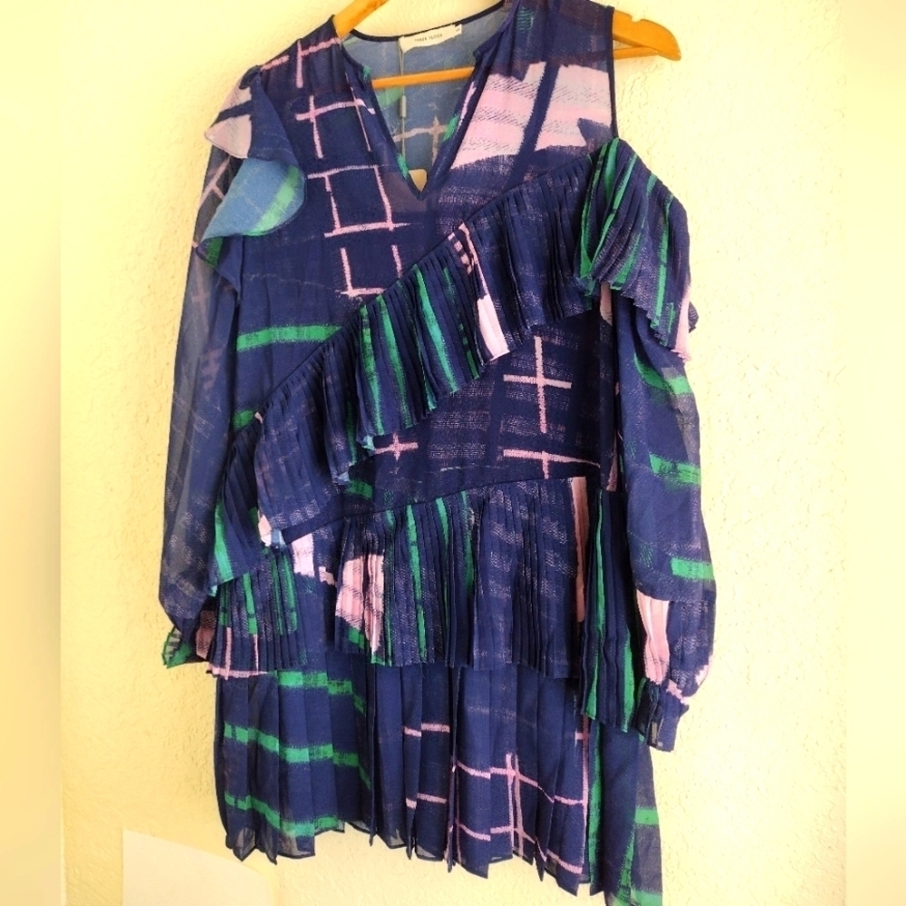 Three Floor Tiered Pleated Mini Dress Cold Shoulder Ruffle Geometric Print Party - Picture 4 of 8